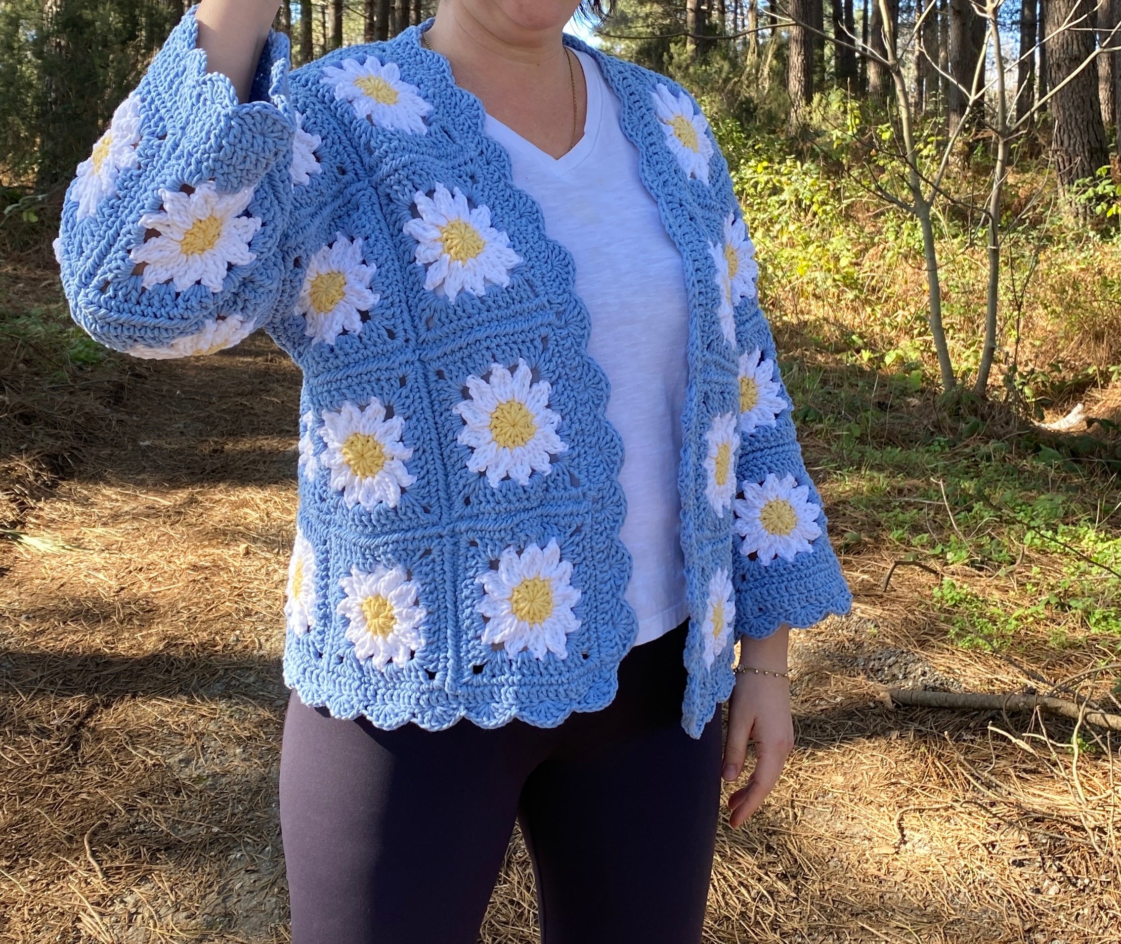 Floral Elegance: Daisy Crochet Kimono