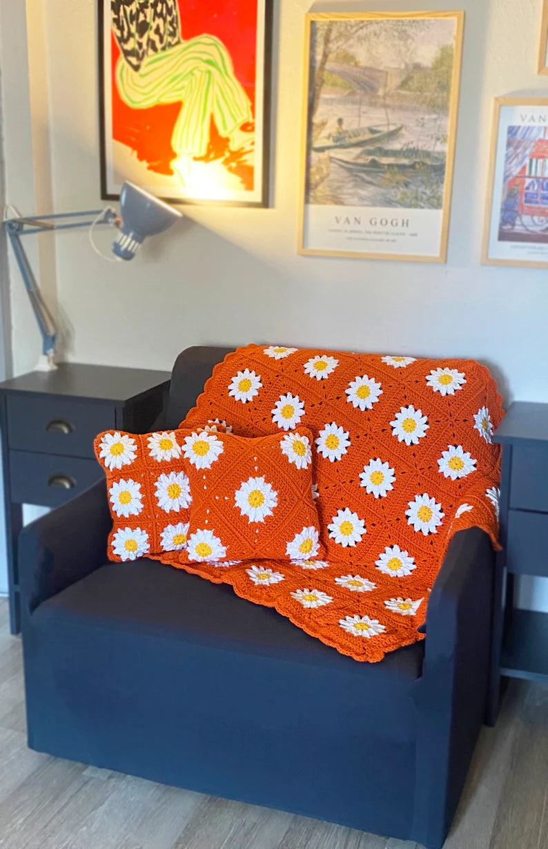 Cozy Daisy Flower Pillow & Sofa Throw