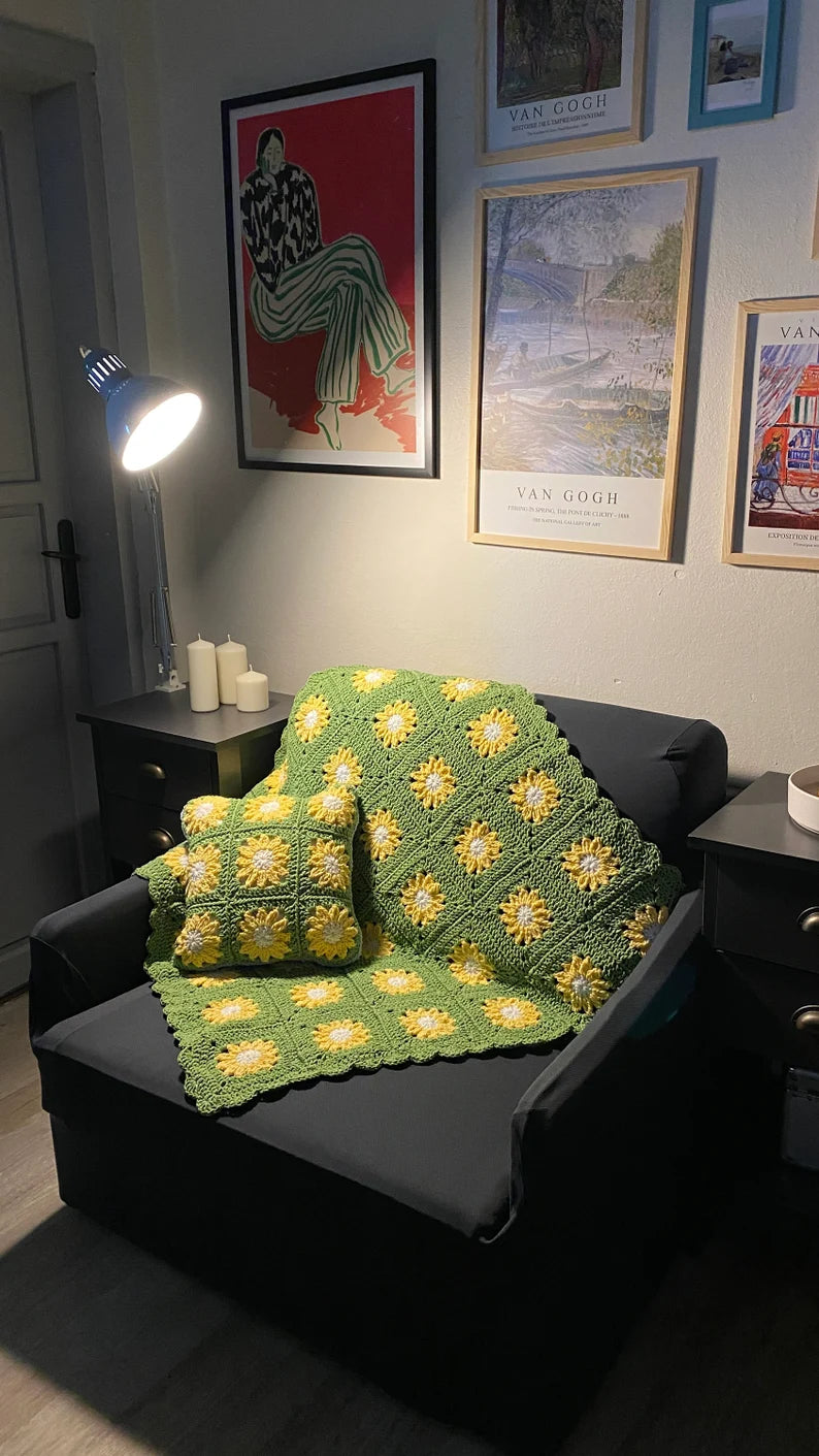 Dreamy Daisy Flower Pillow & Sofa Throw
