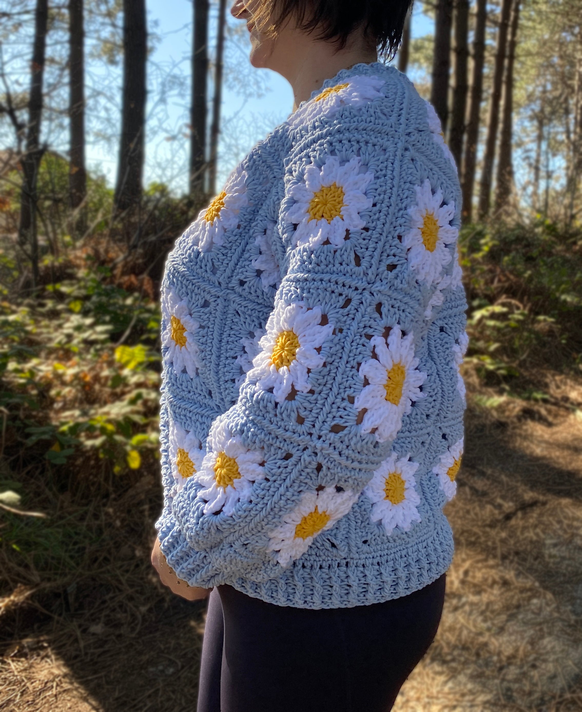 Crochet Daisy Flower Cardigan