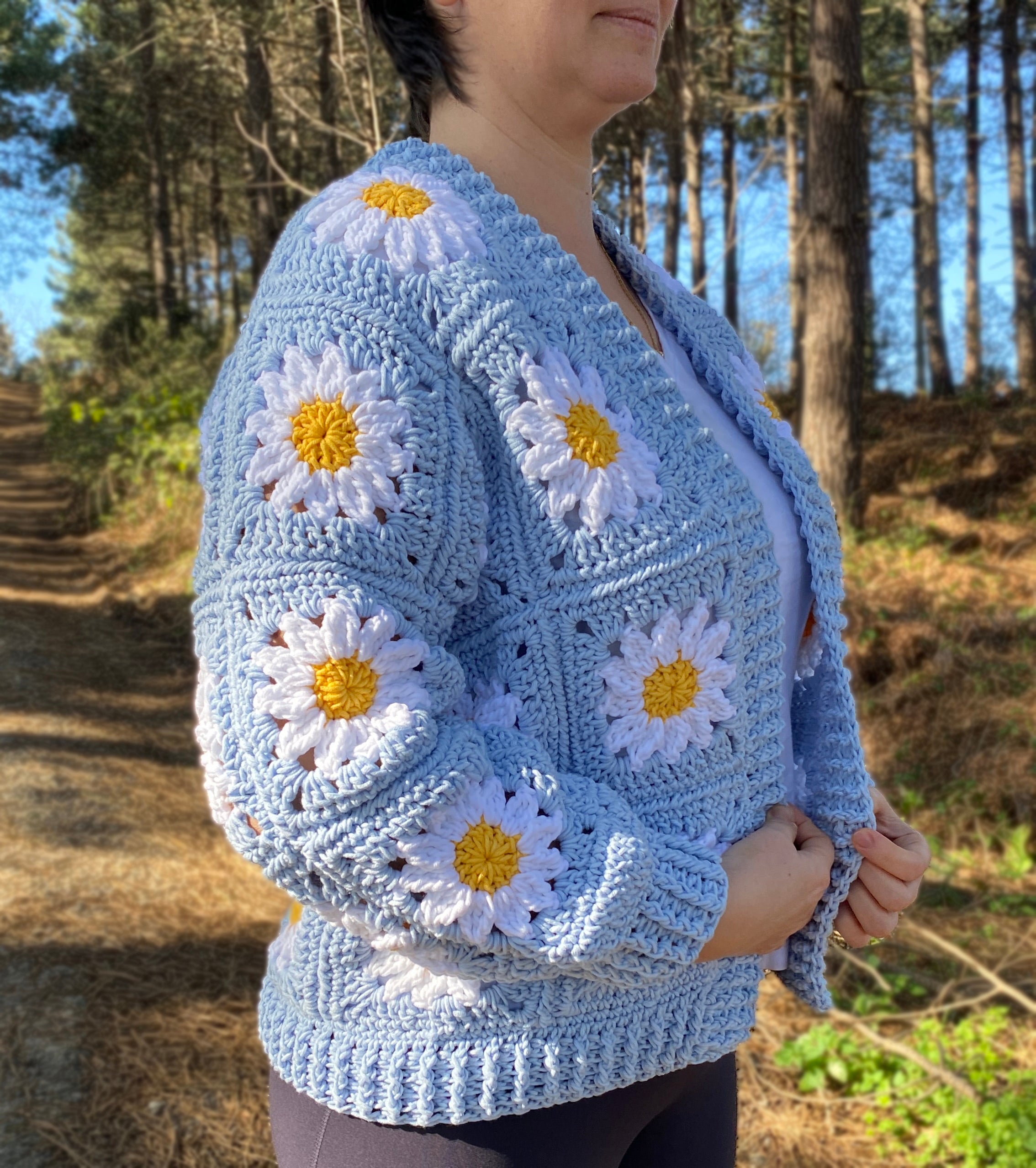 Crochet Daisy Flower Cardigan